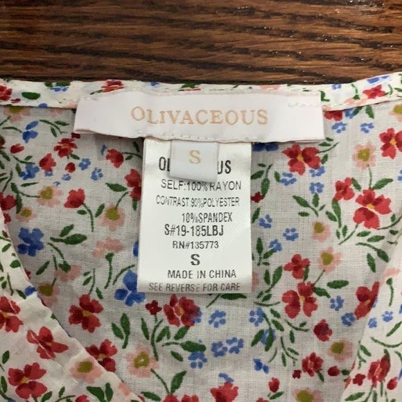 Olivaceous Floral Bodysuit - Picture 2 of 3